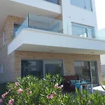 Luxury Slavica By The Sea,with Garden *