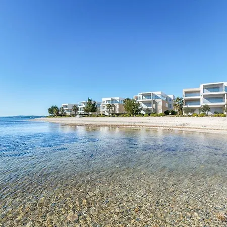 Apartment Luxury Slavica By The Sea,with Garden Sukosan