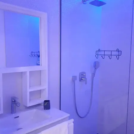 Apartment Luxury Slavica By The Sea,with Garden *