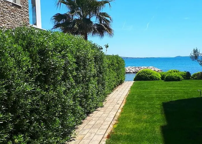 Luxury Slavica By The Sea,with Garden * Sukosan
