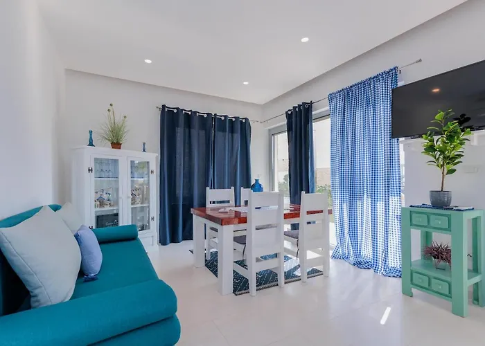 Luxury Slavica By The Sea,with Garden *